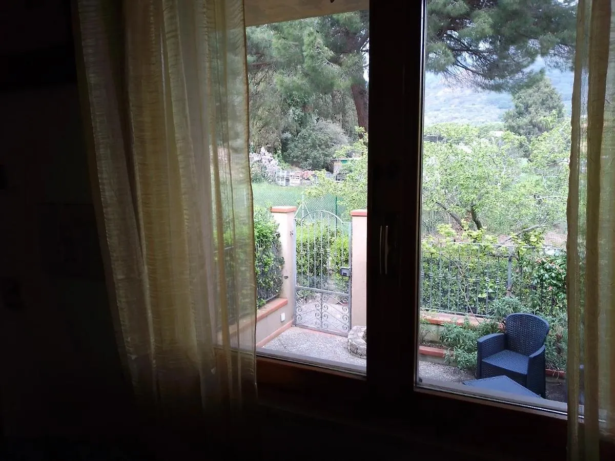 La Casa Di Berenice A Porto Azzurro Italy