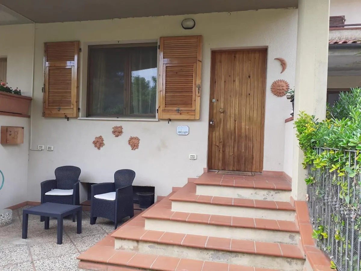 Guest house La Casa Di Berenice A Porto Azzurro Italy