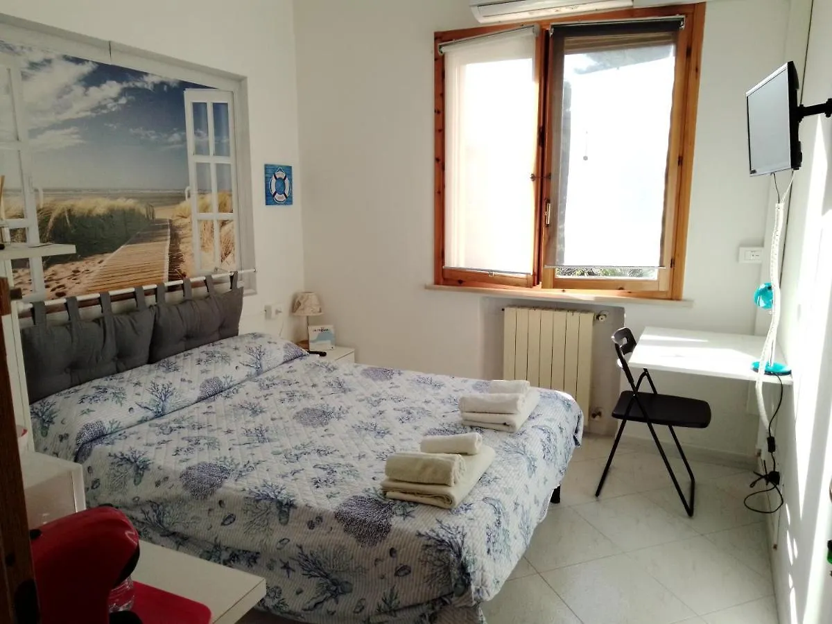 La Casa Di Berenice A Porto Azzurro Guest house