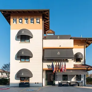 small-hotel-royal.hotelinveneto.com/